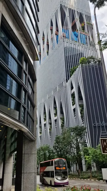 Singapore · 9 Oct 2025 · 10