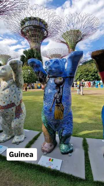 Singapore · 9 Oct 2025 · 22